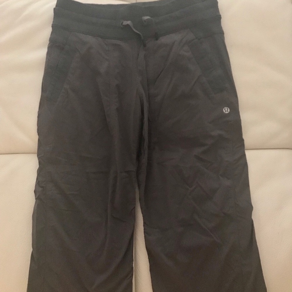 Lululemon dance studio crop pant. Fits smaller.